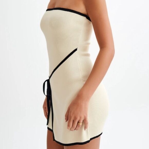 Cream strapless wrap dress - Picture 5 of 8